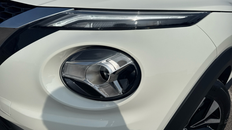 Nissan Juke 1.0 DiG-T 114 Acenta 5dr Petrol Hatchback